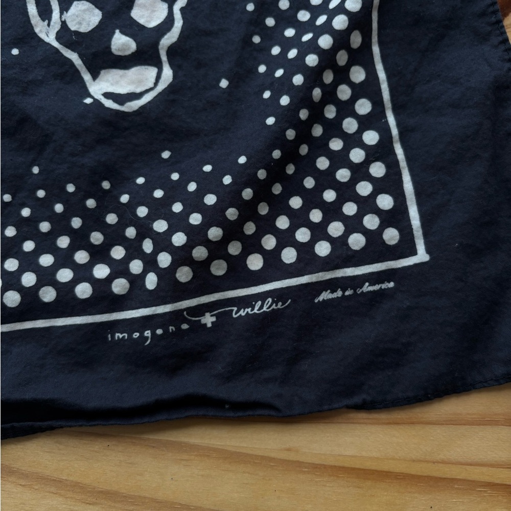 Imogen + Willie Black Skull Bandana - Picture 2 of 3